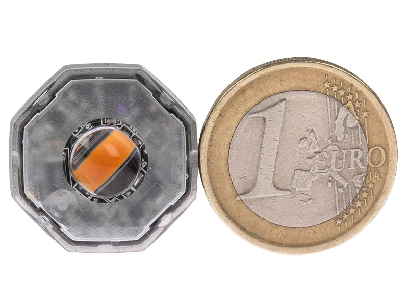 Axixtech Octa-Fit LED brīdinājuma gaisma - dzintara krāsa, IP67/IP69K, 12-24V, 540lm, ECE R65 sertificēts - Attēls 5