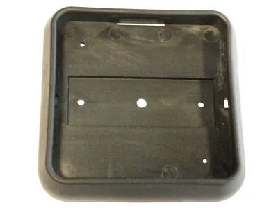 Gumijas luktura pamatne LED aizmugures lukturiem, 115x115x21mm ar 70mm skrūvēm