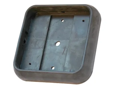 Gumijas luktura pamatne 95x95mm - Universāla 1 daļas bāze LED aizmugures lukturiem