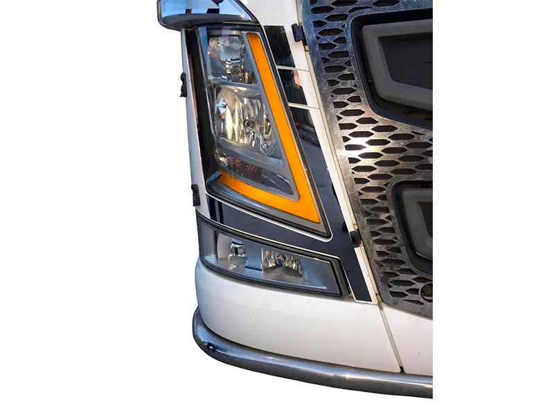 TRUCKVISION LED Day Light Kit dienas gaitas lukturi Volvo FH/FM 2015+ kravas automašīnām