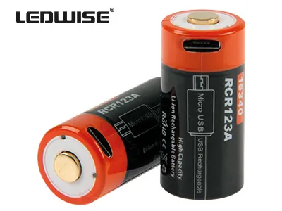 Ledwise Uzlādējamu bateriju komplekts 16340/RCR123A, 700mAh, 3.7V ar iebūvētu micro-USB uzlādes portu
