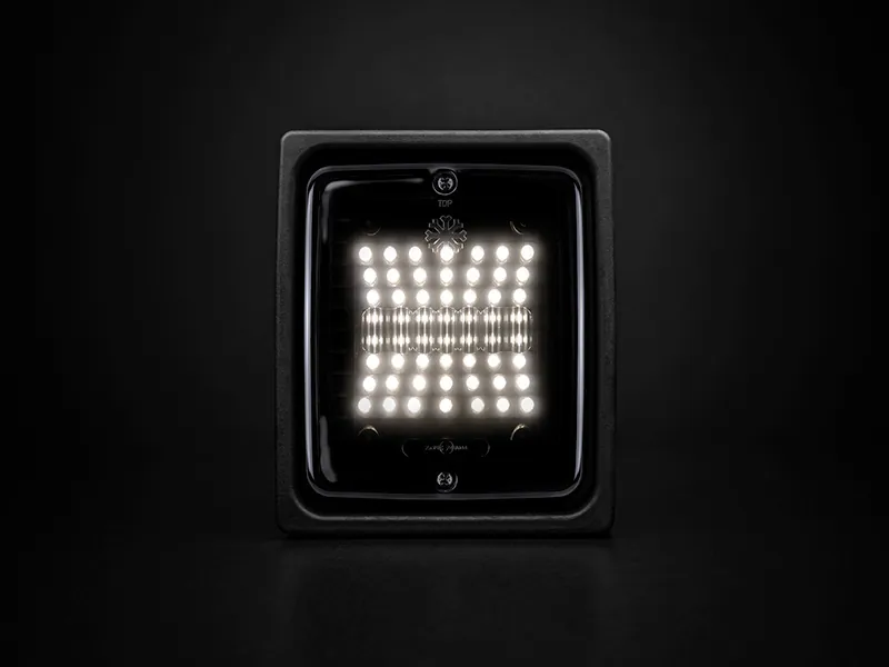 STRANDS DARK KNIGHT IZE LED SQUARE Atpakaļgaitas Lukturis ar ECE R23 sertifikāciju, 24V
